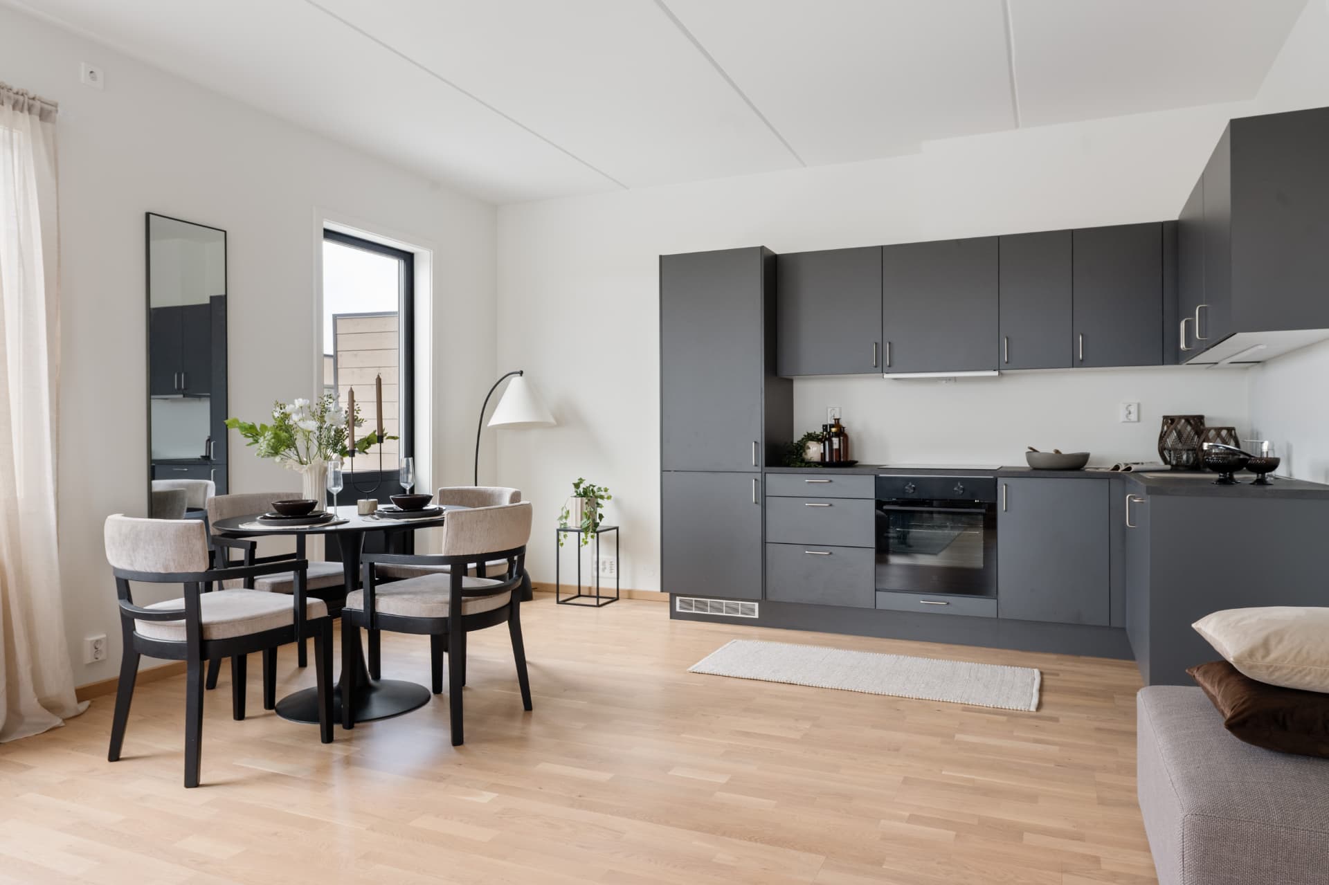 Leilighet D-401 — kjøkken og spiseplass